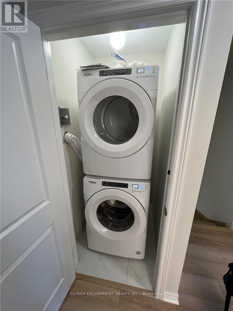 5 Genoa Drive, Hamilton, Ontario  L9B 0K1 - Photo 25 - X12761222