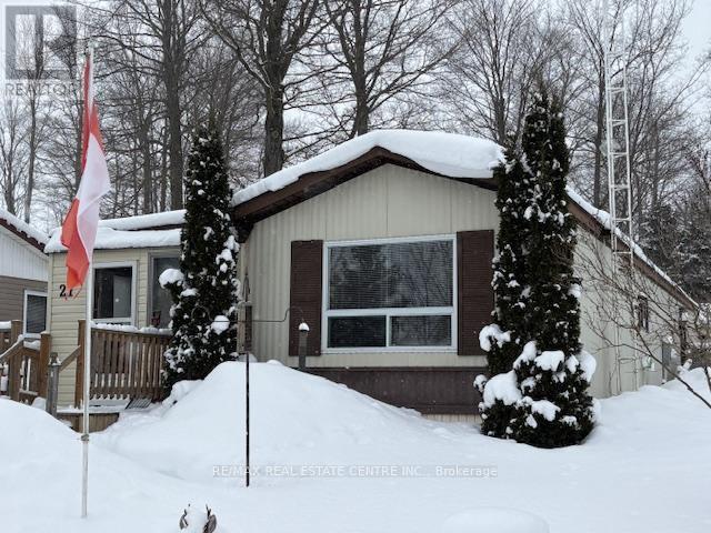 21 Maple Grove Village Road, Southgate, Ontario  N0C 1B0 - Photo 2 - X12761260