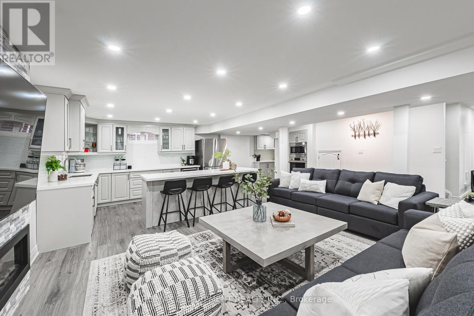 60 Golden Hawk Drive, Hamilton, Ontario  L8B 1W9 - Photo 23 - X12761346