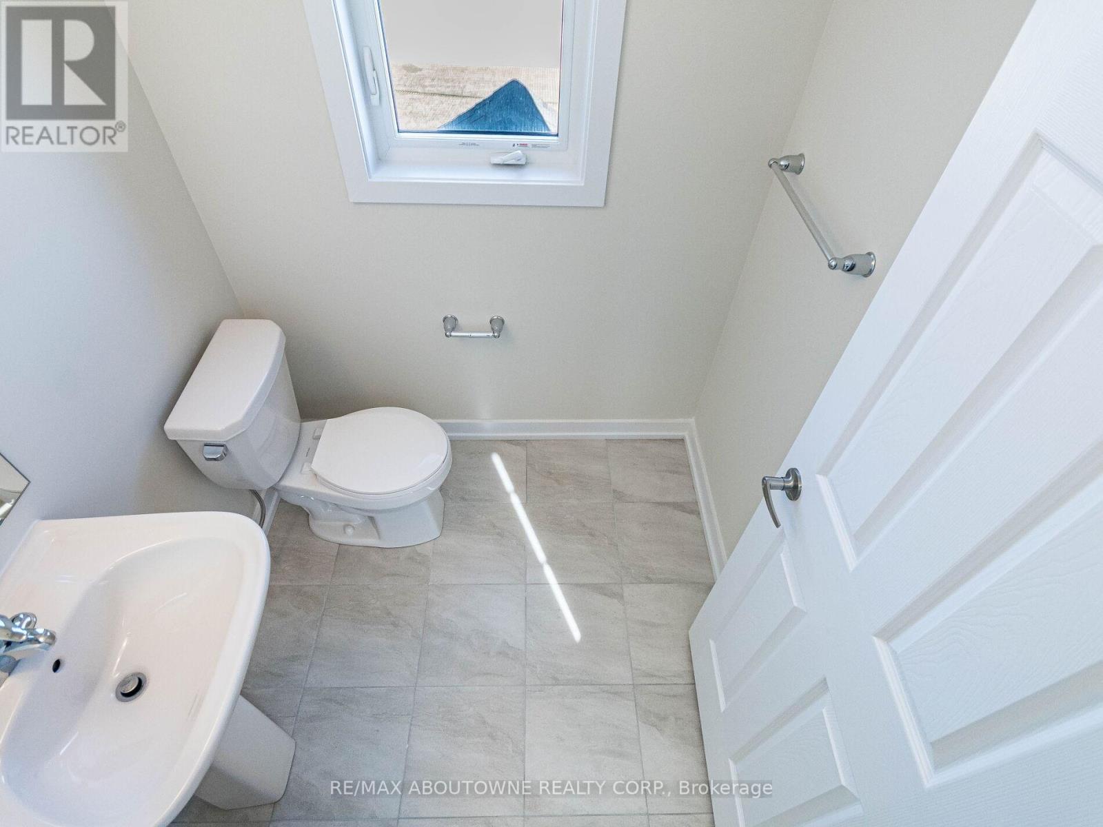 81 Melody Lane, Thorold (Hurricane/merrittville), Ontario  L3B 0L4 - Photo 32 - X12761294