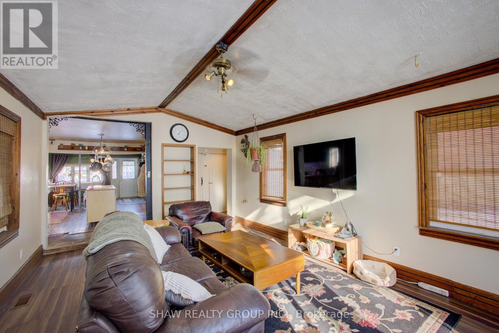 169 Main Street, North Perth, Ontario  N0G 1B0 - Photo 13 - X12761442