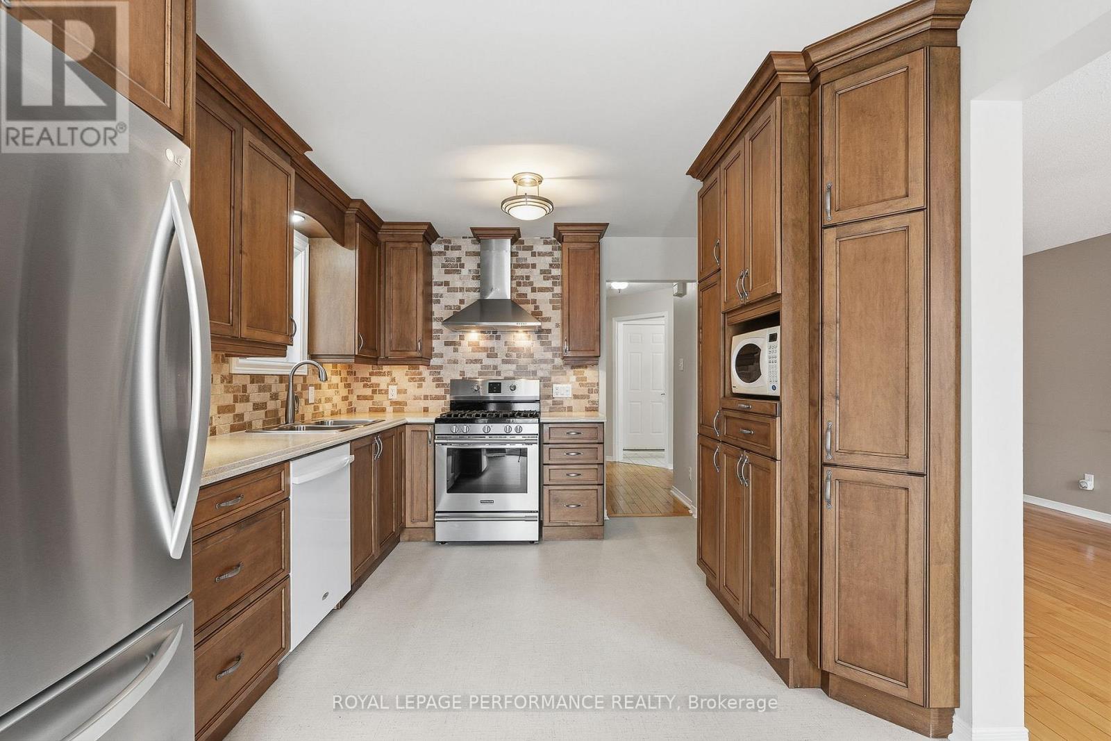 1853 Sunland Drive, Ottawa, Ontario  K4A 3S8 - Photo 2 - X12767606