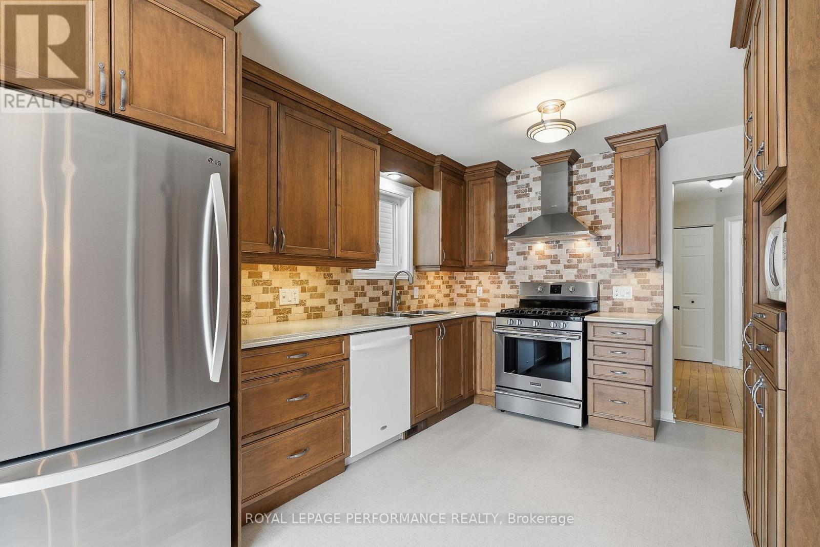 1853 Sunland Drive, Ottawa, Ontario  K4A 3S8 - Photo 3 - X12767606