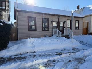 26 Harvey Street, Hamilton (Gibson), Ontario  L8L 2L8 - Photo 2 - X12761492