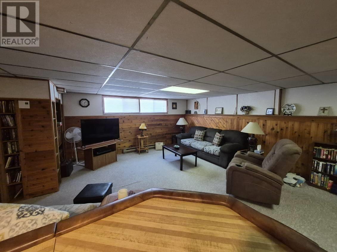 13 Moose Drive, Manitouwadge, Ontario  P0T 2C0 - Photo 30 - TB2600188