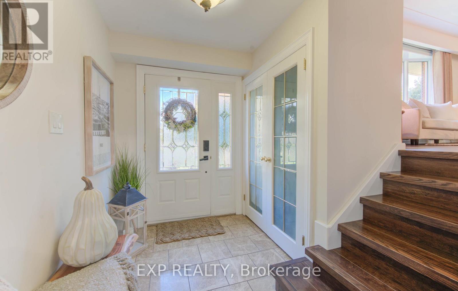 36 Blackfriars Place, Kitchener, Ontario  N2A 1M5 - Photo 4 - X12466989