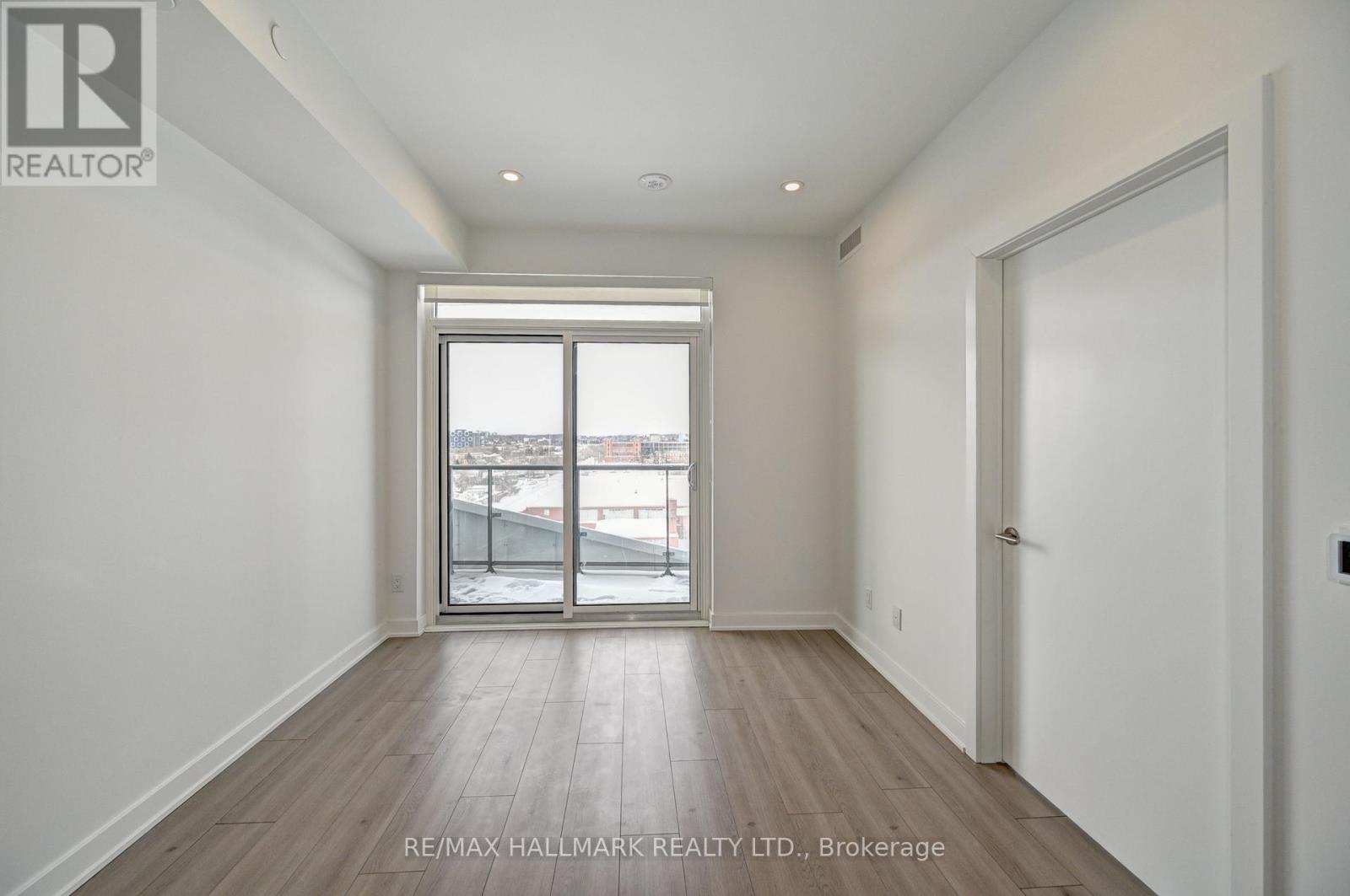 705 - 25 Wellington Street S, Kitchener, Ontario  N2G 0G5 - Photo 7 - X12747250