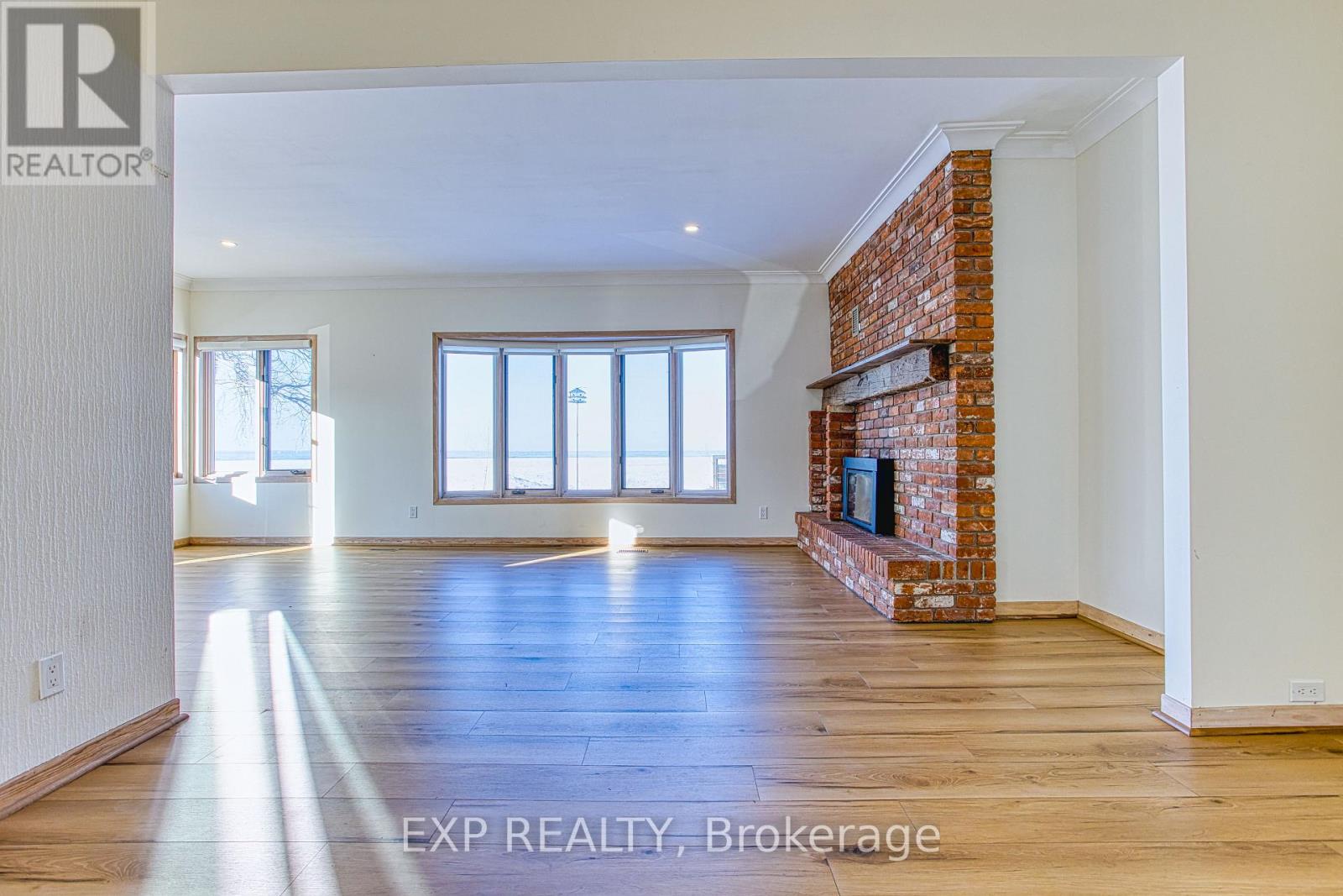 98 Creanona Boulevard, Hamilton (Winona Park), Ontario  L8E 5T3 - Photo 11 - X12761512