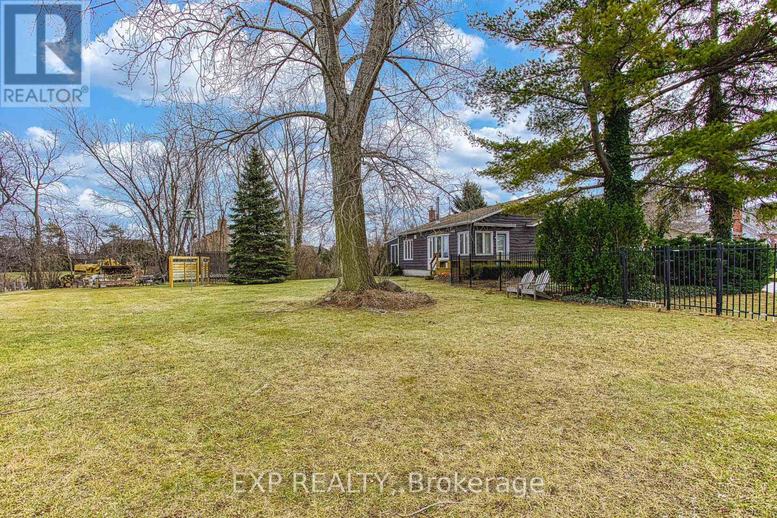 98 Creanona Boulevard, Hamilton (Winona Park), Ontario  L8E 5T3 - Photo 47 - X12761512
