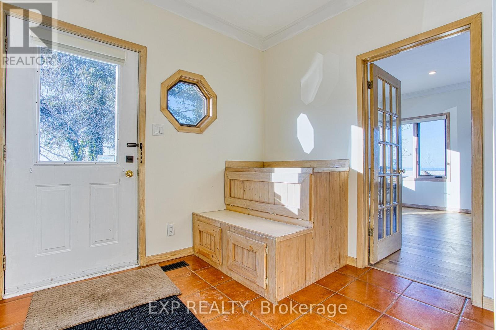 98 Creanona Boulevard, Hamilton (Winona Park), Ontario  L8E 5T3 - Photo 7 - X12761512