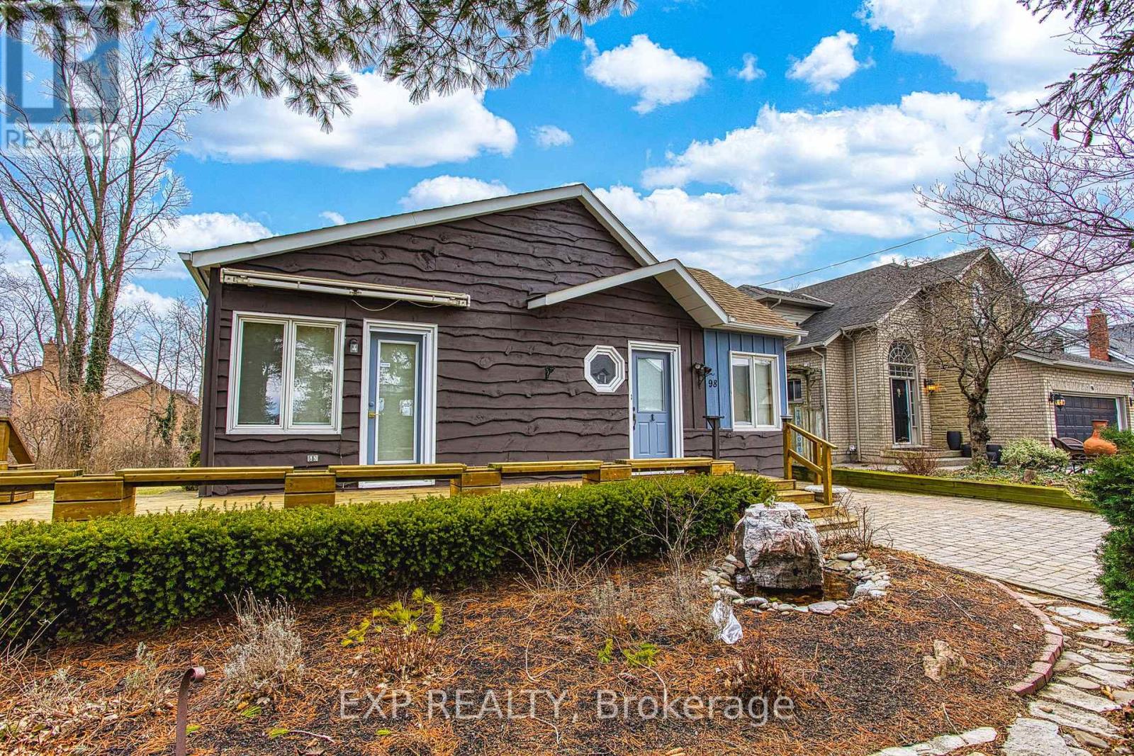 98 Creanona Boulevard, Hamilton (Winona Park), Ontario  L8E 5T3 - Photo 3 - X12761512