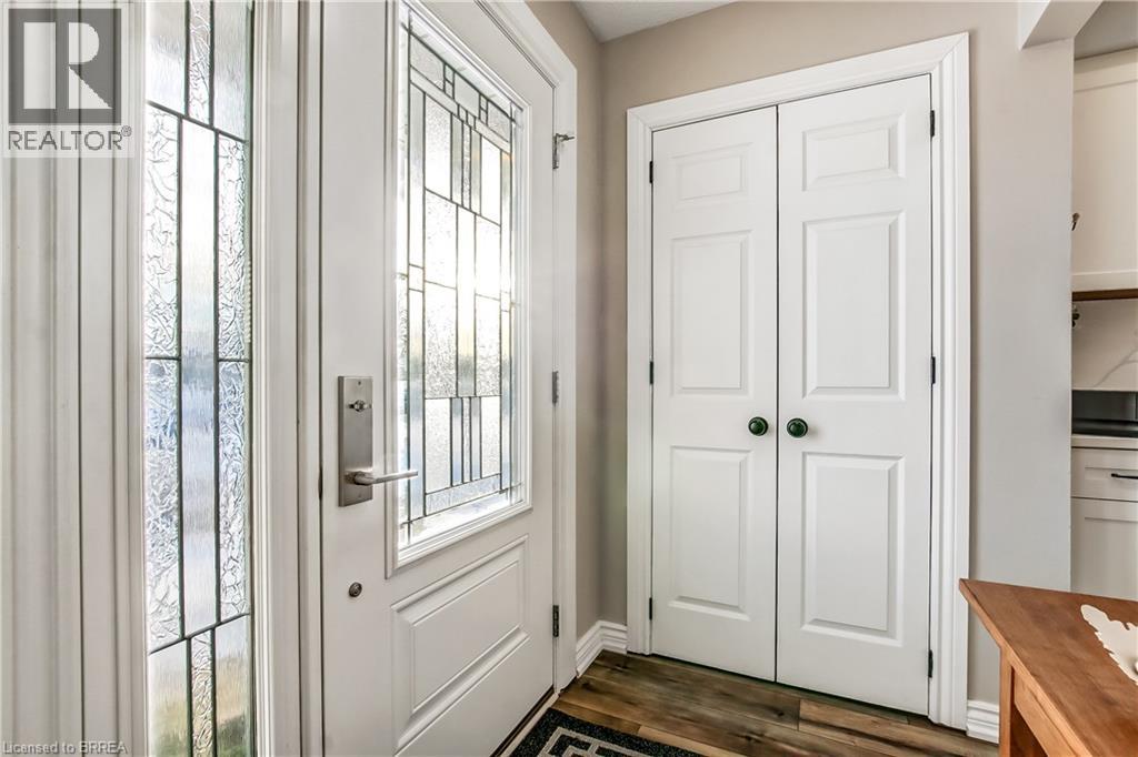 4 Maple Crescent, Paris, Ontario  N3L 3R4 - Photo 2 - 40798993