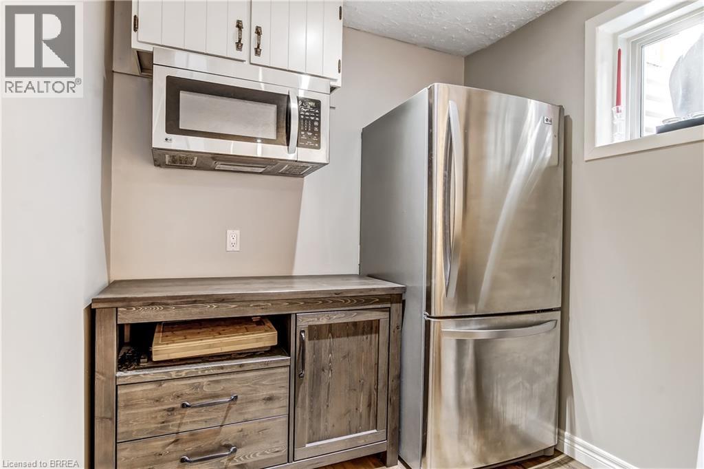 4 Maple Crescent, Paris, Ontario  N3L 3R4 - Photo 17 - 40798993