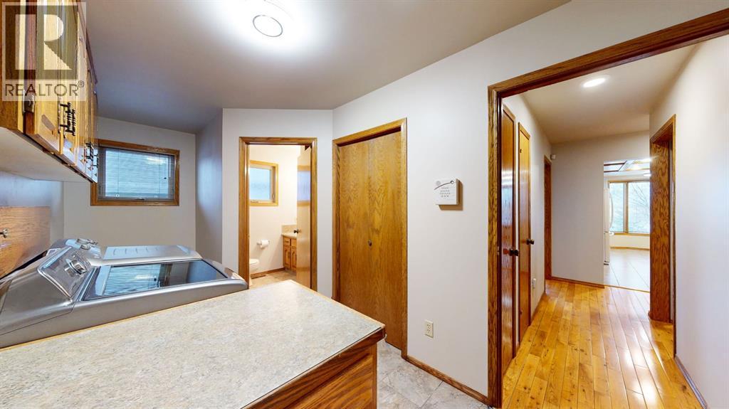 610 Ross Glen Drive Se, Medicine Hat, Alberta  T1B 3X3 - Photo 18 - A2274894