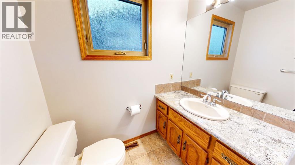 610 Ross Glen Drive Se, Medicine Hat, Alberta  T1B 3X3 - Photo 19 - A2274894