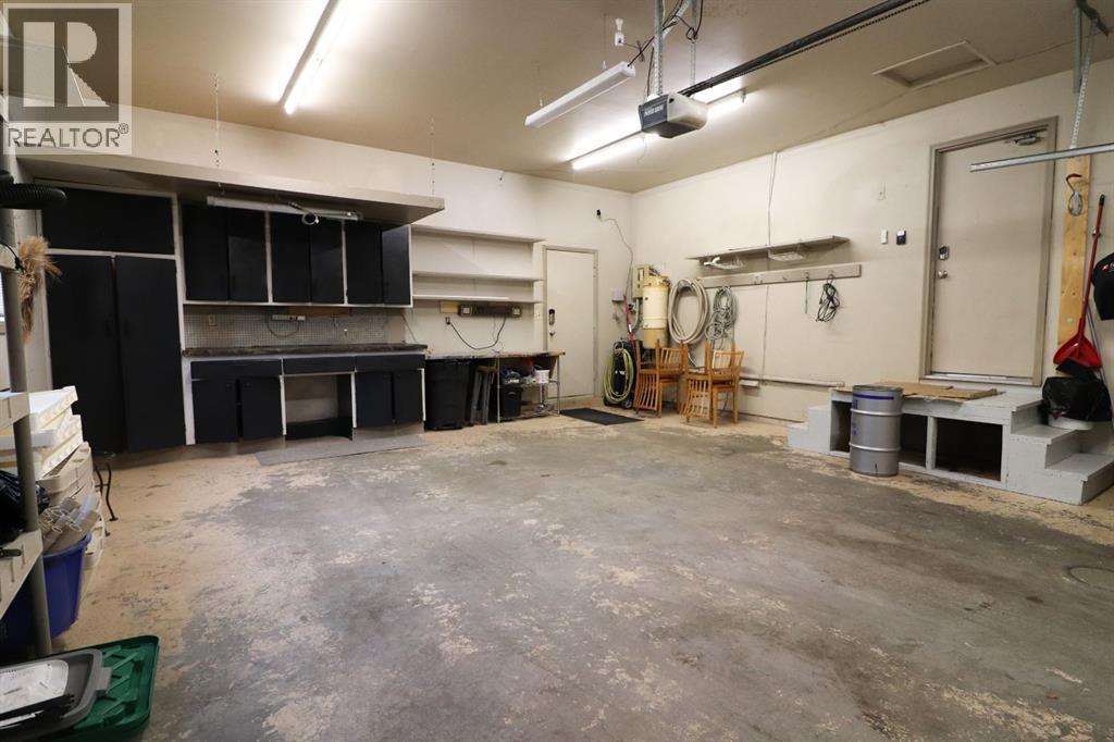 610 Ross Glen Drive Se, Medicine Hat, Alberta  T1B 3X3 - Photo 47 - A2274894