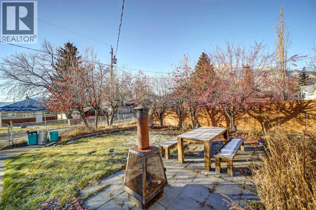 2429 211 Street, Bellevue, Alberta  T0K 0C0 - Photo 7 - A2277787