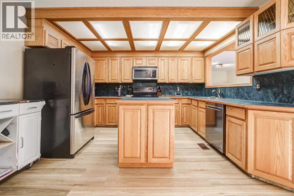 2429 211 Street, Bellevue, Alberta  T0K 0C0 - Photo 31 - A2277787