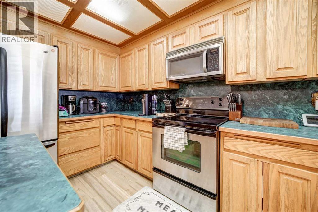 2429 211 Street, Bellevue, Alberta  T0K 0C0 - Photo 33 - A2277787