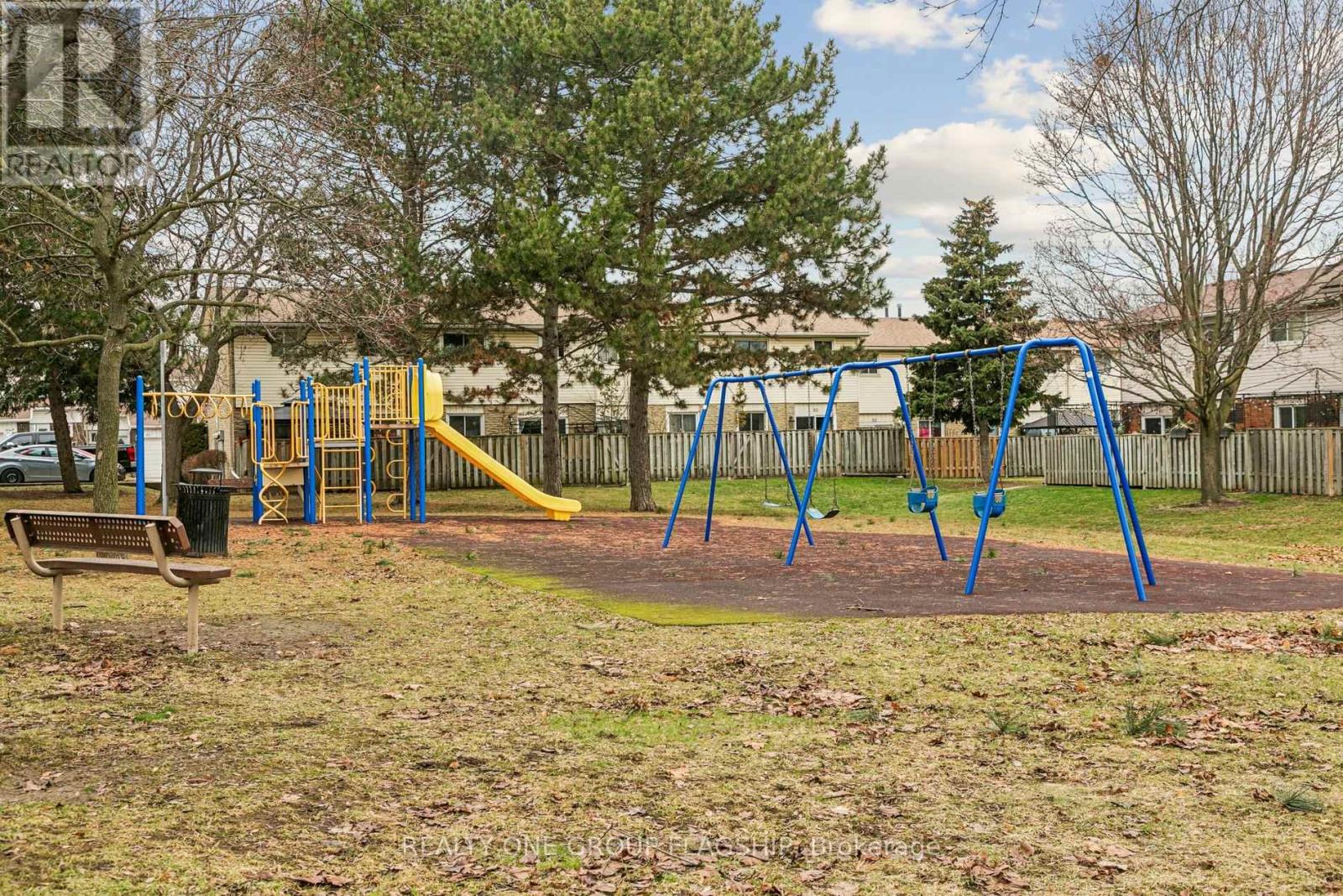 137 - 100 Quigley Road, Hamilton (Vincent), Ontario  L8K 6J1 - Photo 27 - X12697556