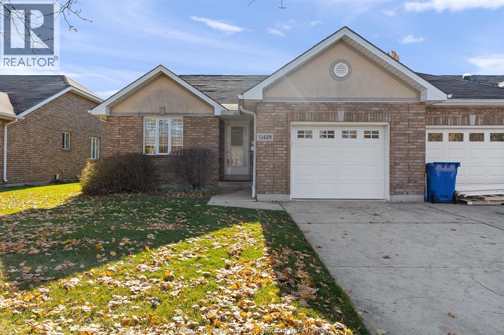 11429 ARVILLA STREET, Windsor, Ontario