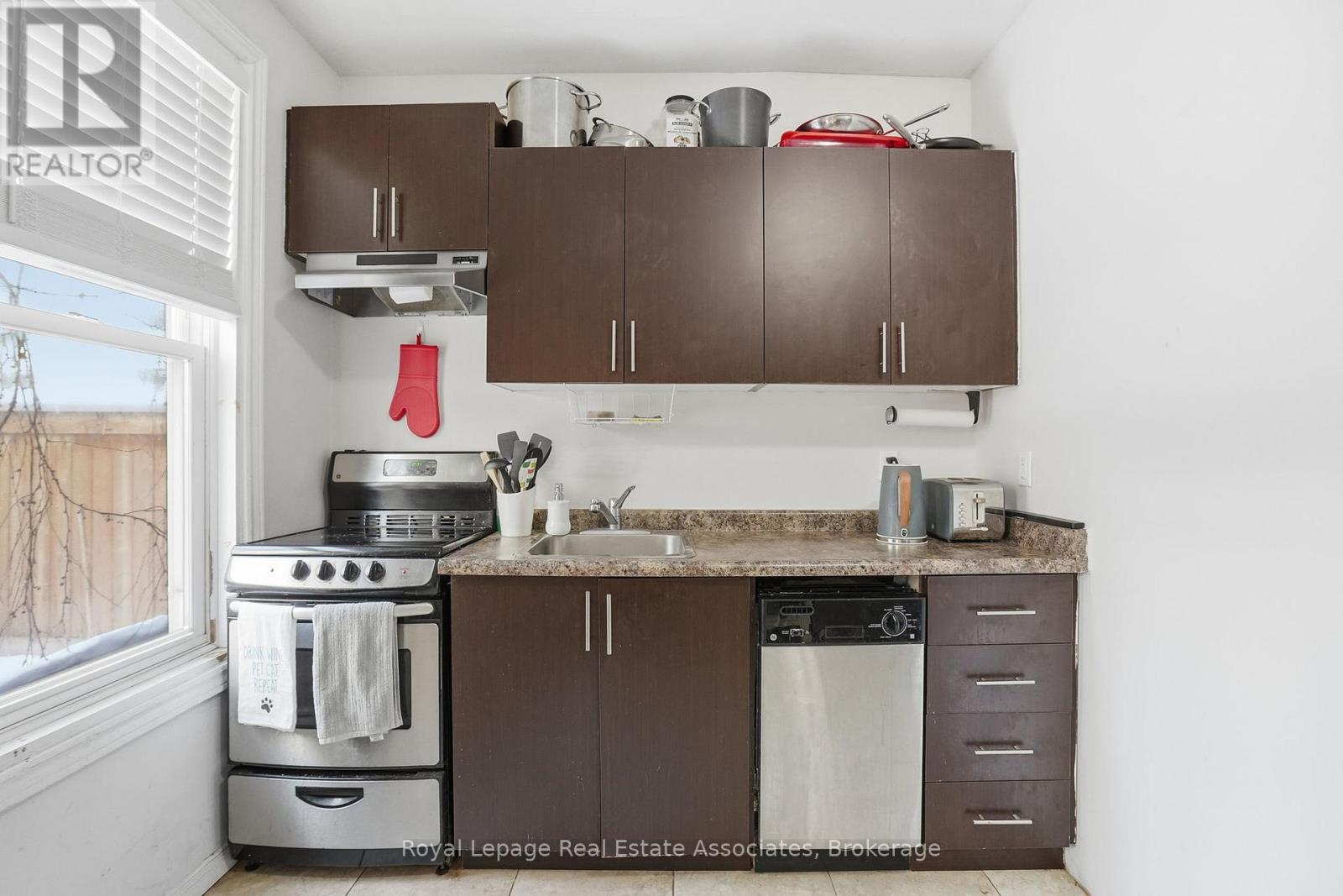 51 Wellington Street N, Hamilton, Ontario  L8R 1M9 - Photo 5 - X12760726