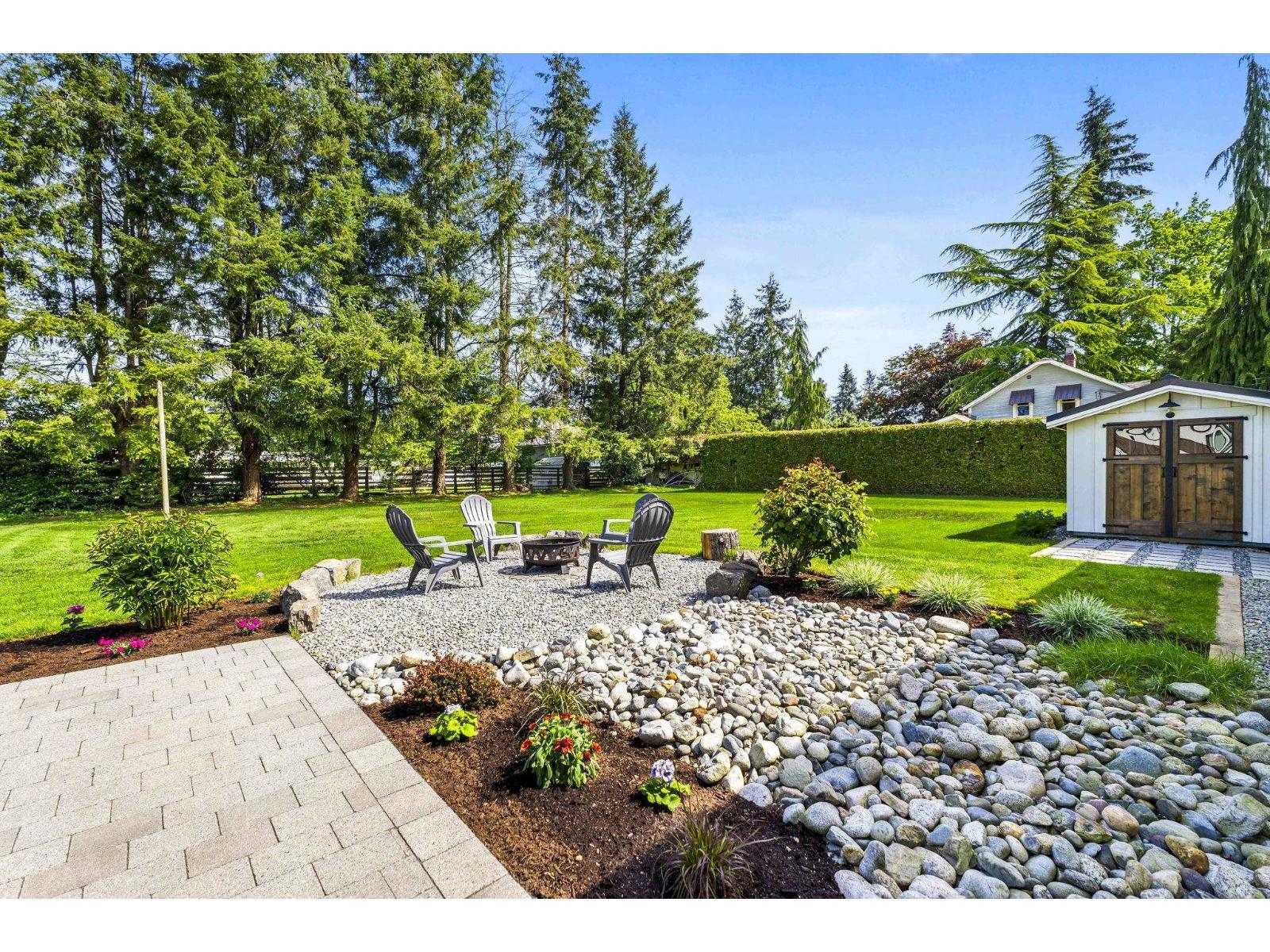 24633 56 Avenue, Langley, British Columbia  V2Z 1B9 - Photo 2 - R3087423