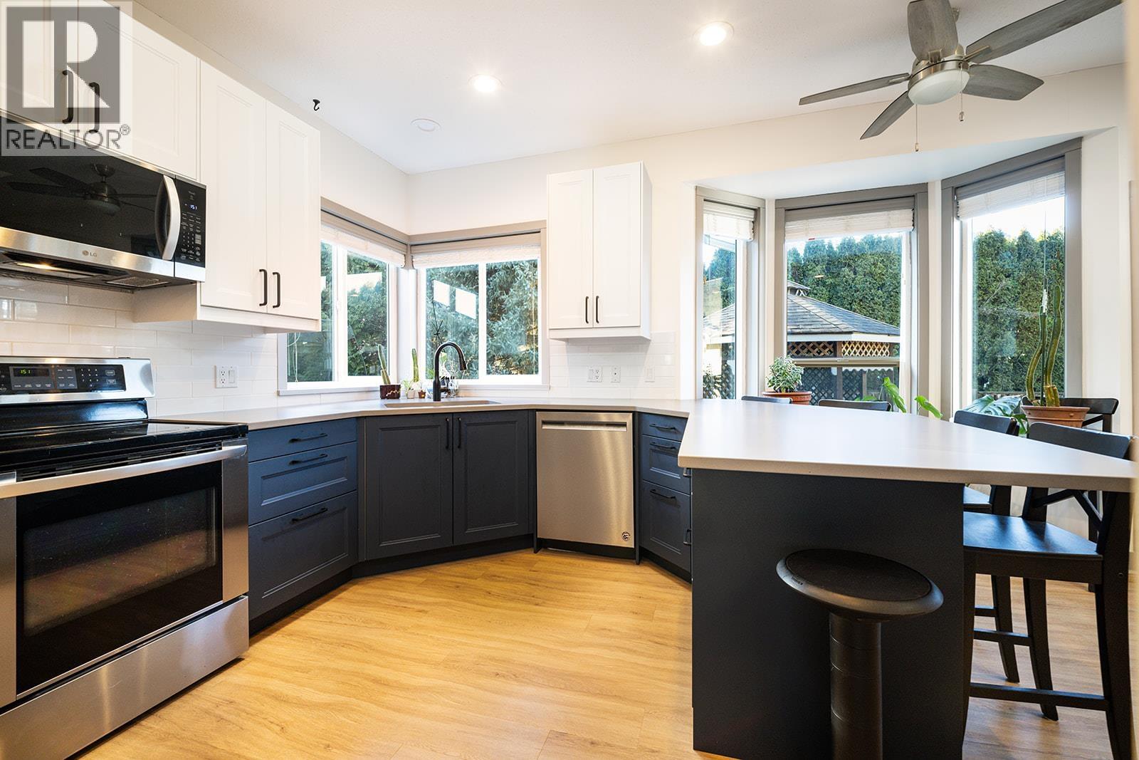 1020 Windsor Place, Squamish, British Columbia  V8B 0P3 - Photo 7 - R3087498