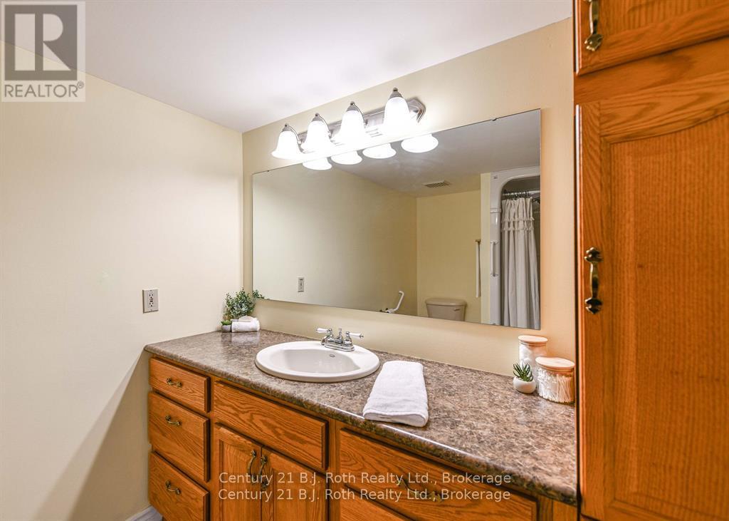 104 - 95 Matchedash Street N, Orillia, Ontario  L3V 4T9 - Photo 24 - S12761550