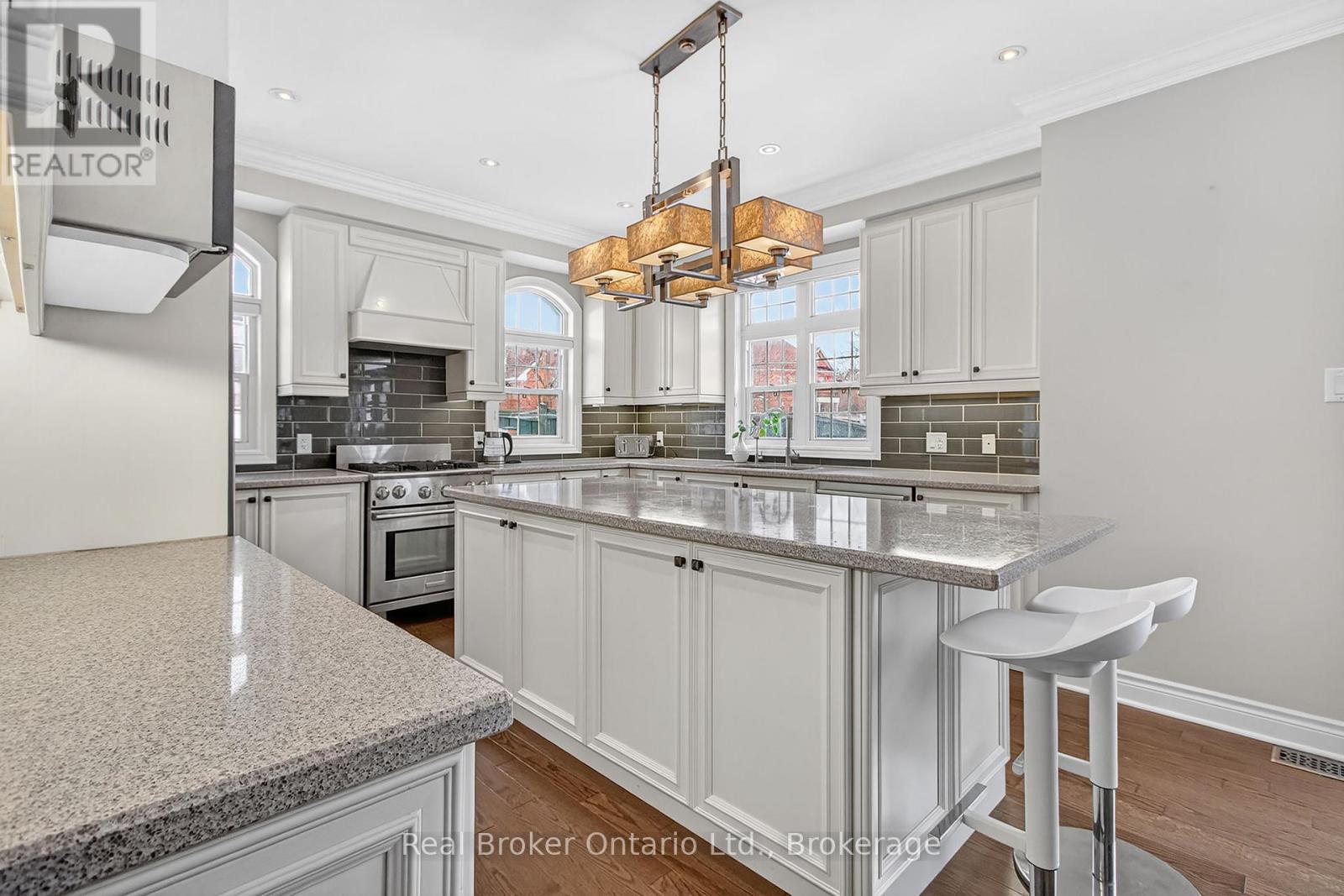 43 Mccandless Court, Caledon (Caledon East), Ontario  L7C 3R6 - Photo 13 - W12706260