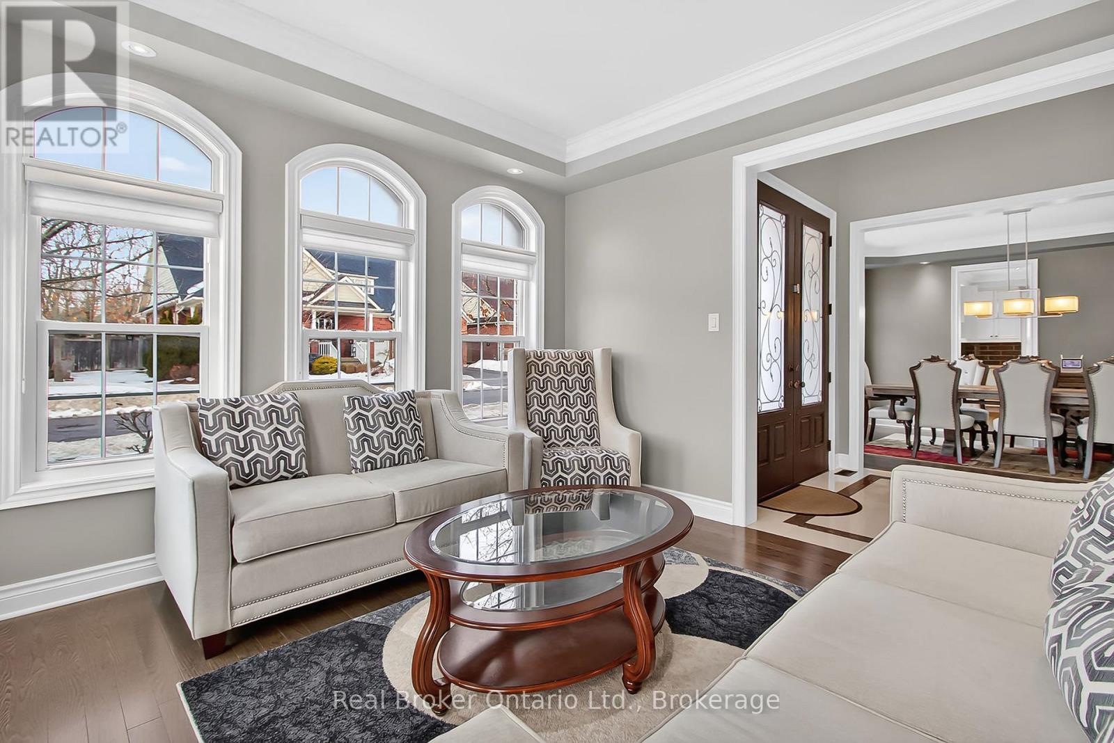 43 Mccandless Court, Caledon (Caledon East), Ontario  L7C 3R6 - Photo 5 - W12706260