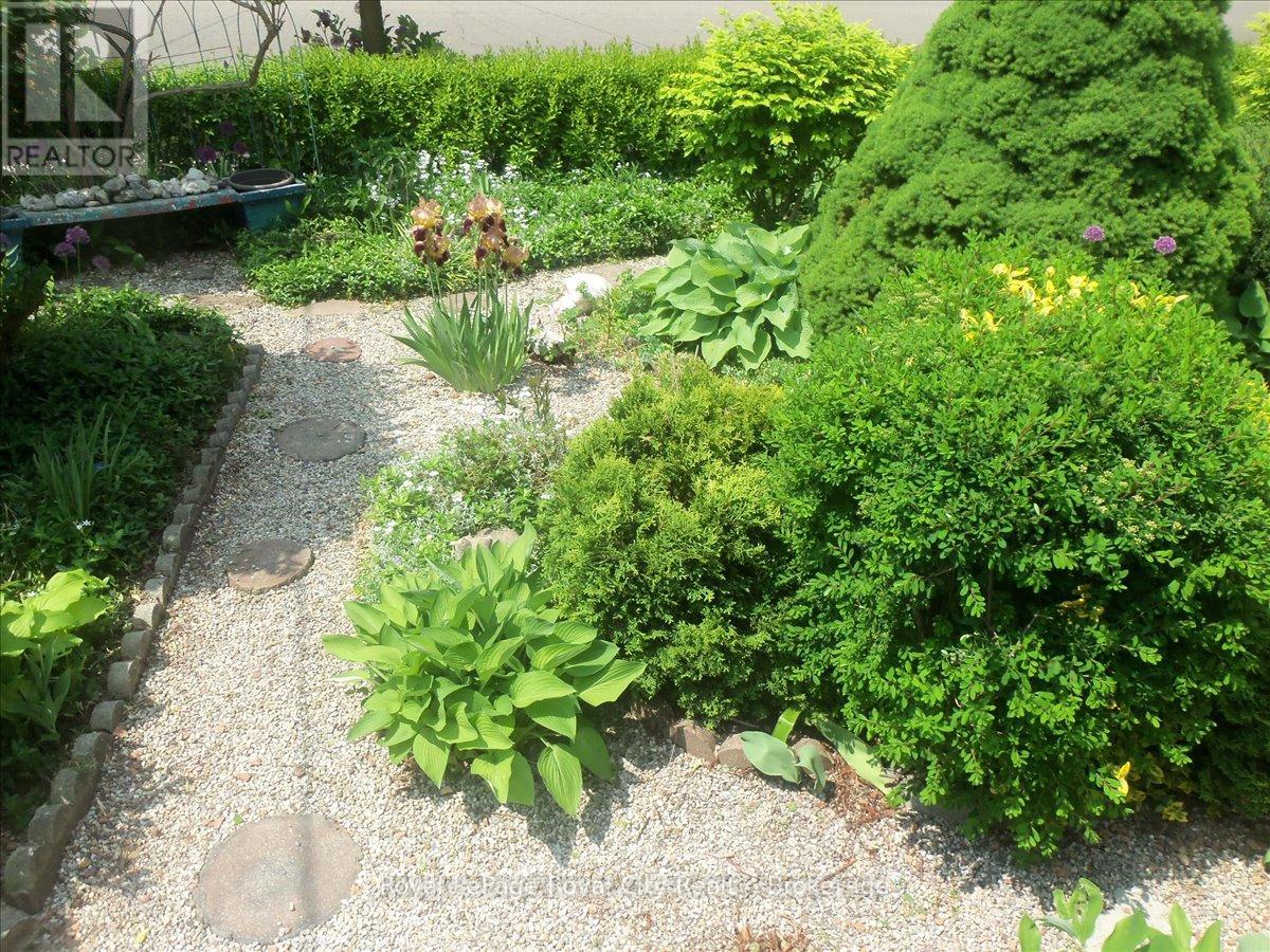 15 Inverness Drive, Guelph (Riverside Park), Ontario  N1E 3L7 - Photo 31 - X12747460