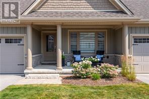 160 Hawthorn Crescent, Georgian Bluffs, Ontario  N0H 1S0 - Photo 2 - X12761254