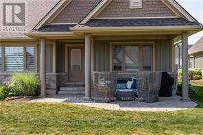 160 Hawthorn Crescent, Georgian Bluffs, Ontario  N0H 1S0 - Photo 4 - X12761254