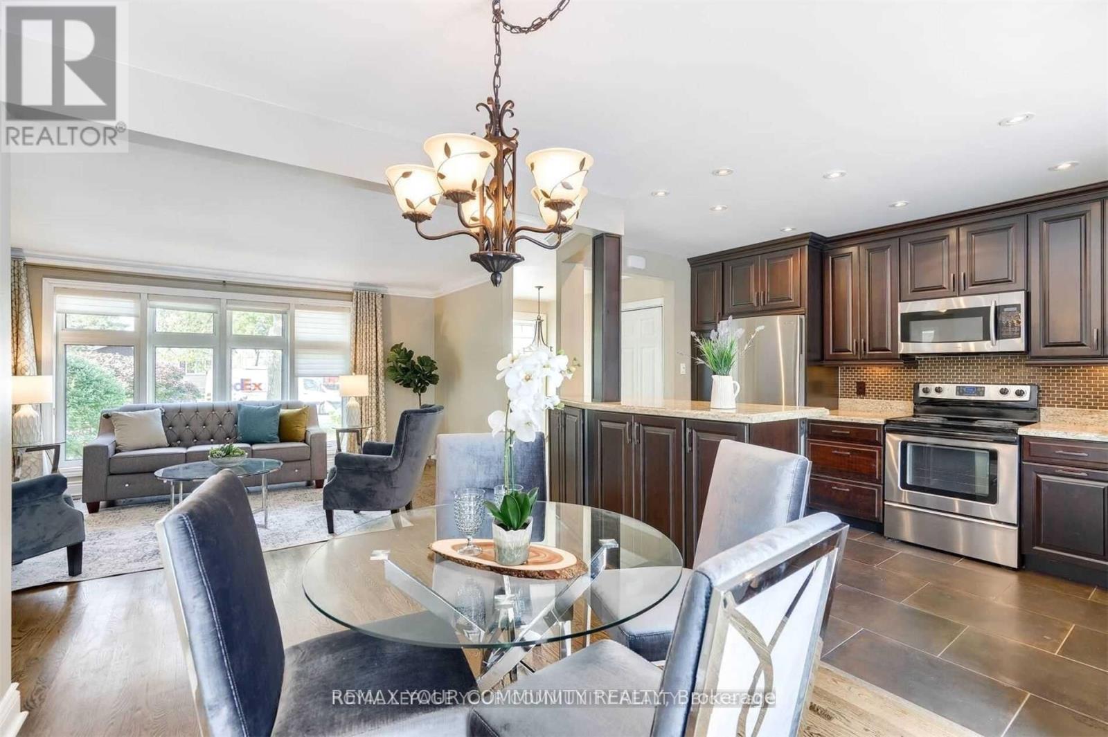 1 Yewfield Crescent, Toronto (Banbury-Don Mills), Ontario  M3B 2Y4 - Photo 26 - C12669140