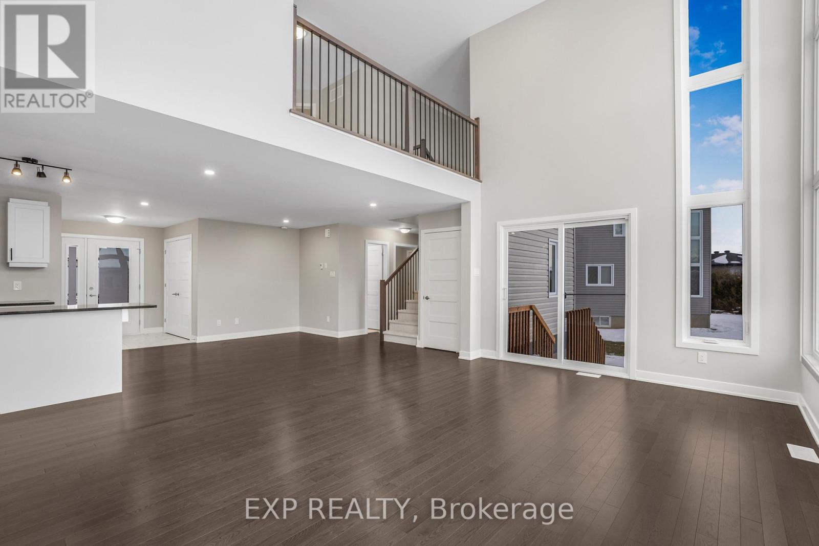 63 Chateauguay Street, Russell, Ontario  K0A 1W0 - Photo 16 - X12688048