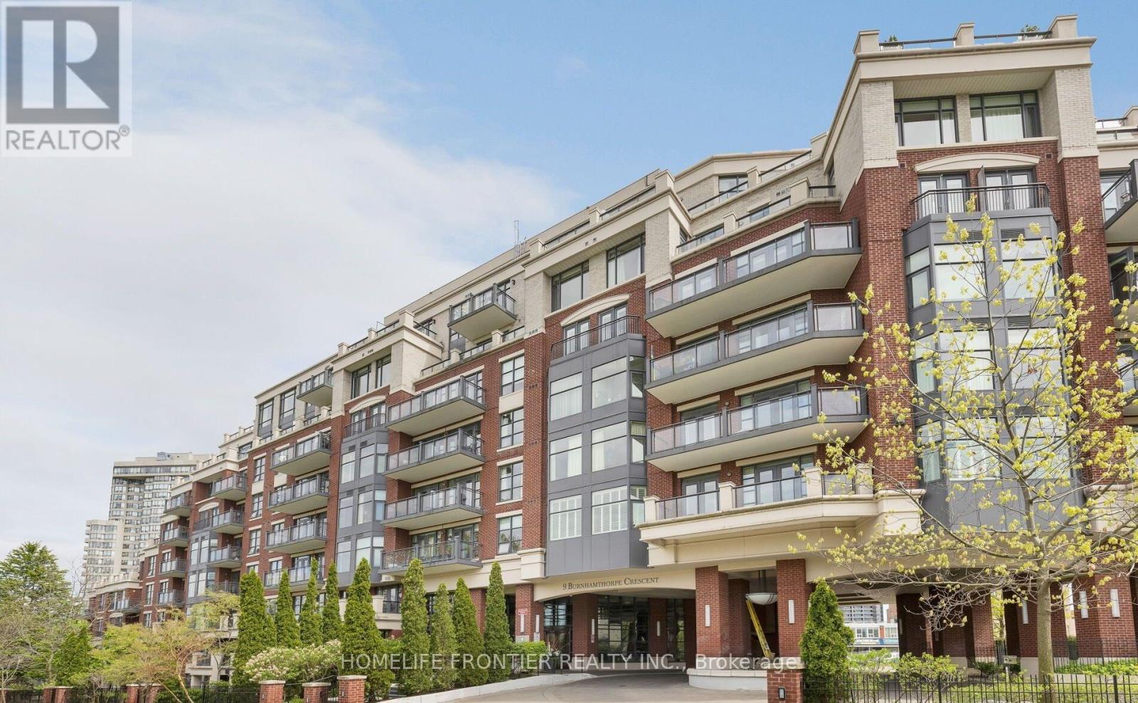 712 - 9 BURNHAMTHORPE CRESCENT, Toronto, Ontario