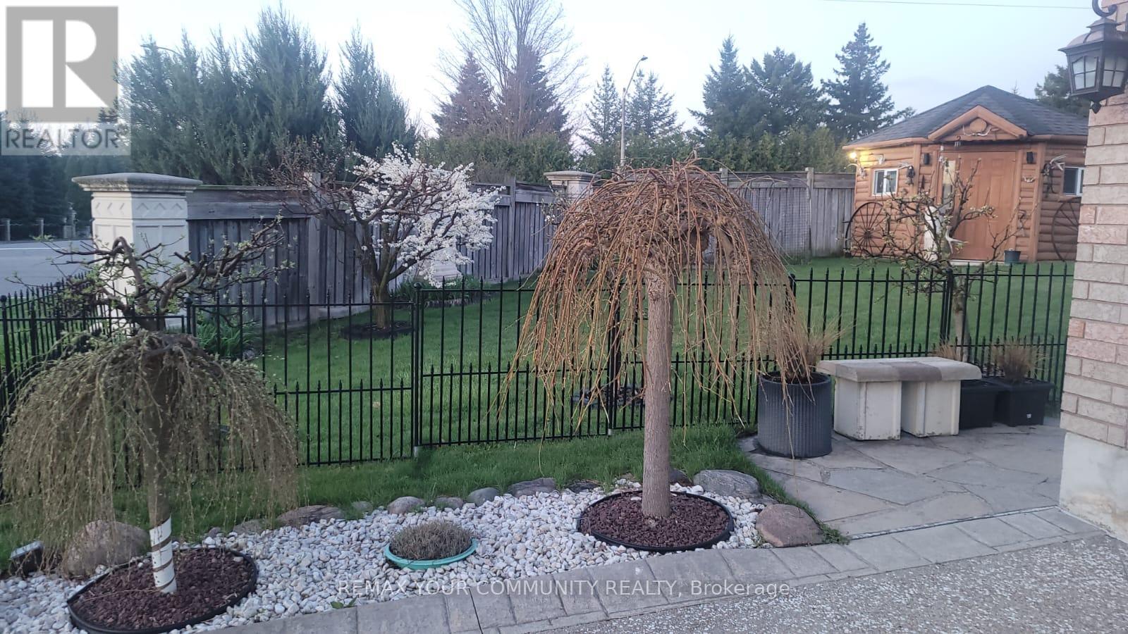 37 Saint Avenue, Bradford West Gwillimbury (Bradford), Ontario  L3Z 3E6 - Photo 46 - N12718790