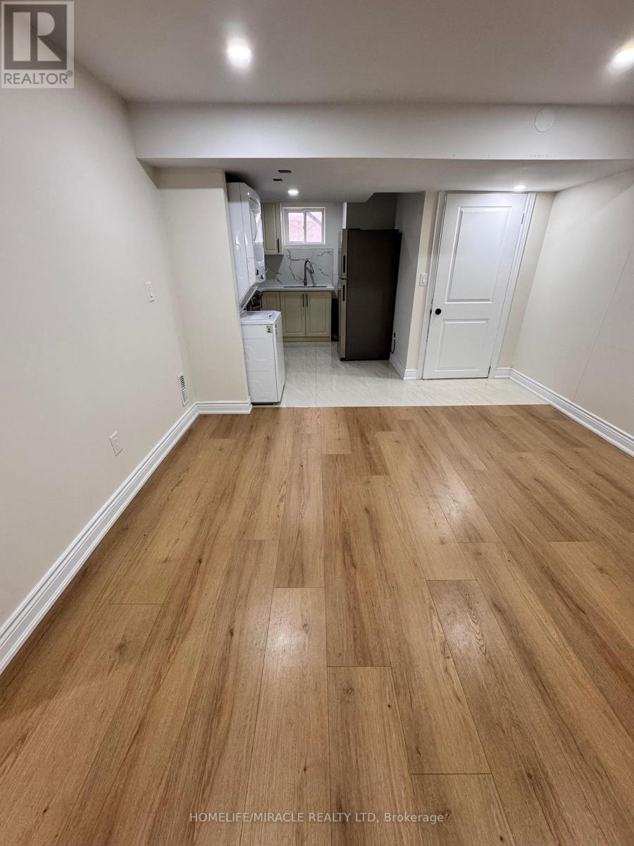 Bsmt - 3 Christie Drive, Brampton (Snelgrove), Ontario  L6Z 3H6 - Photo 11 - W12653530