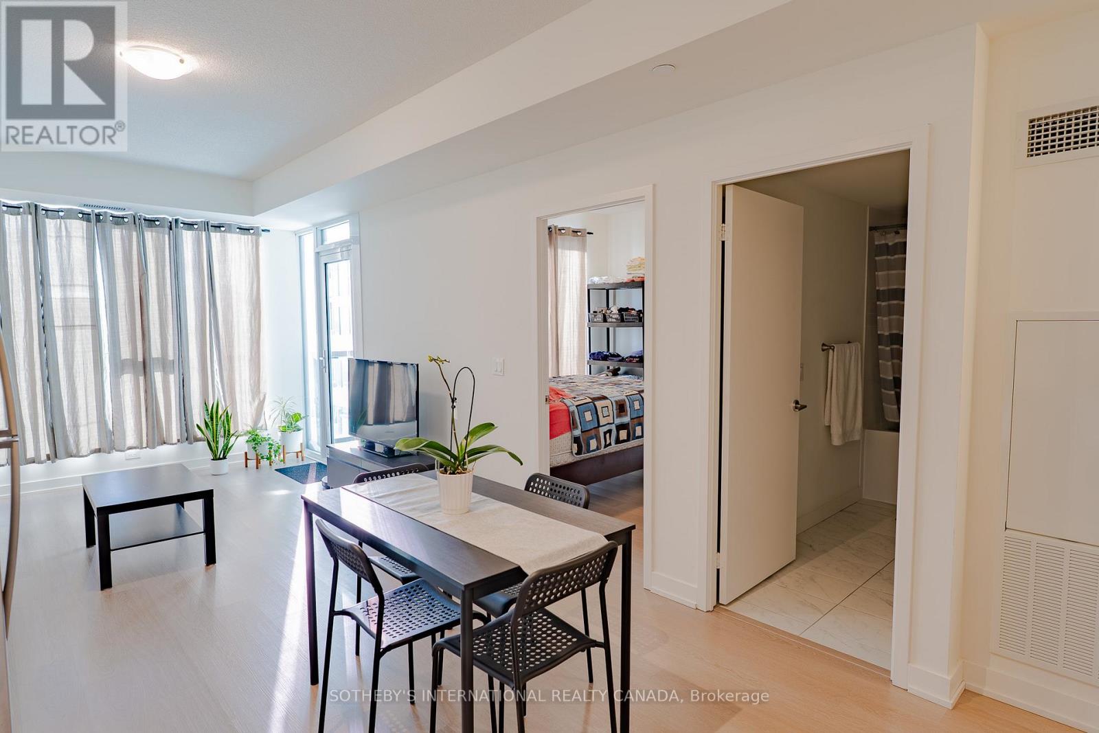 406 - 859 The Queensway, Toronto (Stonegate-Queensway), Ontario  M8Z 1N8 - Photo 6 - W12758818