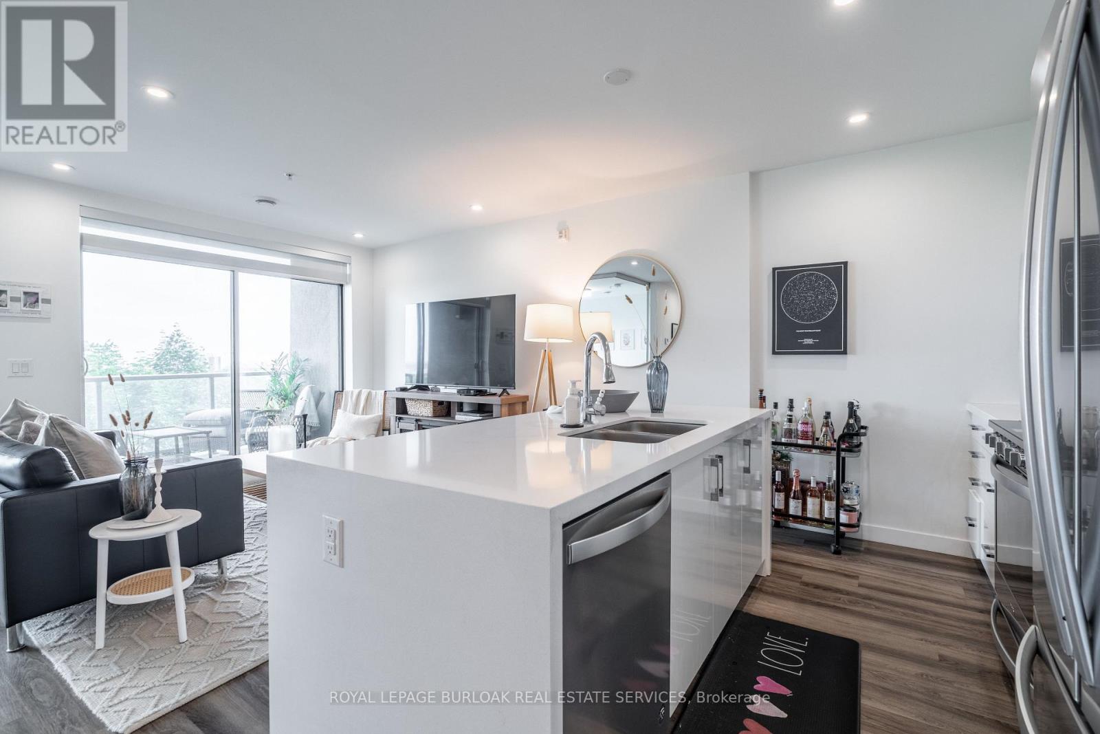 306 - 455 Charlton Avenue E, Hamilton (Stinson), Ontario  L8N 0B2 - Photo 5 - X12739852