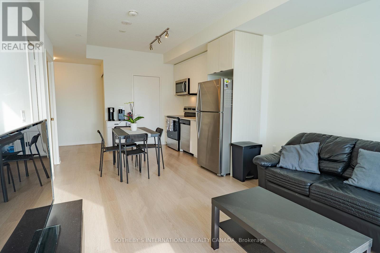 406 - 859 The Queensway, Toronto (Stonegate-Queensway), Ontario  M8Z 1N8 - Photo 8 - W12758818