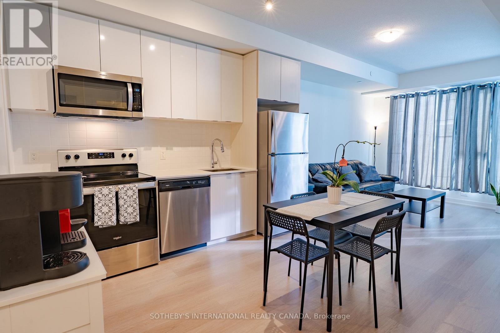 406 - 859 The Queensway, Toronto (Stonegate-Queensway), Ontario  M8Z 1N8 - Photo 3 - W12758818