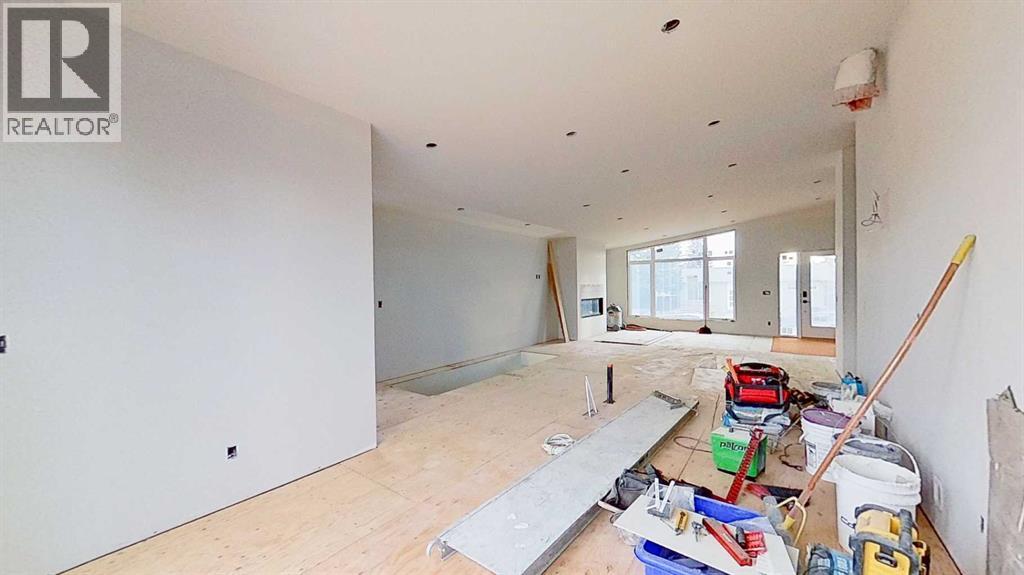 5616 Lodge Crescent Sw, Calgary, Alberta  T3E 5Y7 - Photo 5 - A2270927