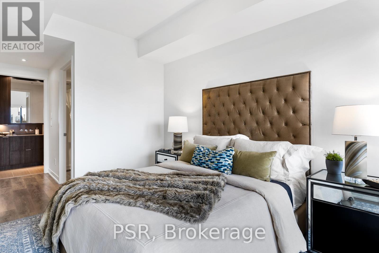 1206 - 2 St Thomas Street, Toronto, Ontario  M5S 2Z1 - Photo 10 - C12767532