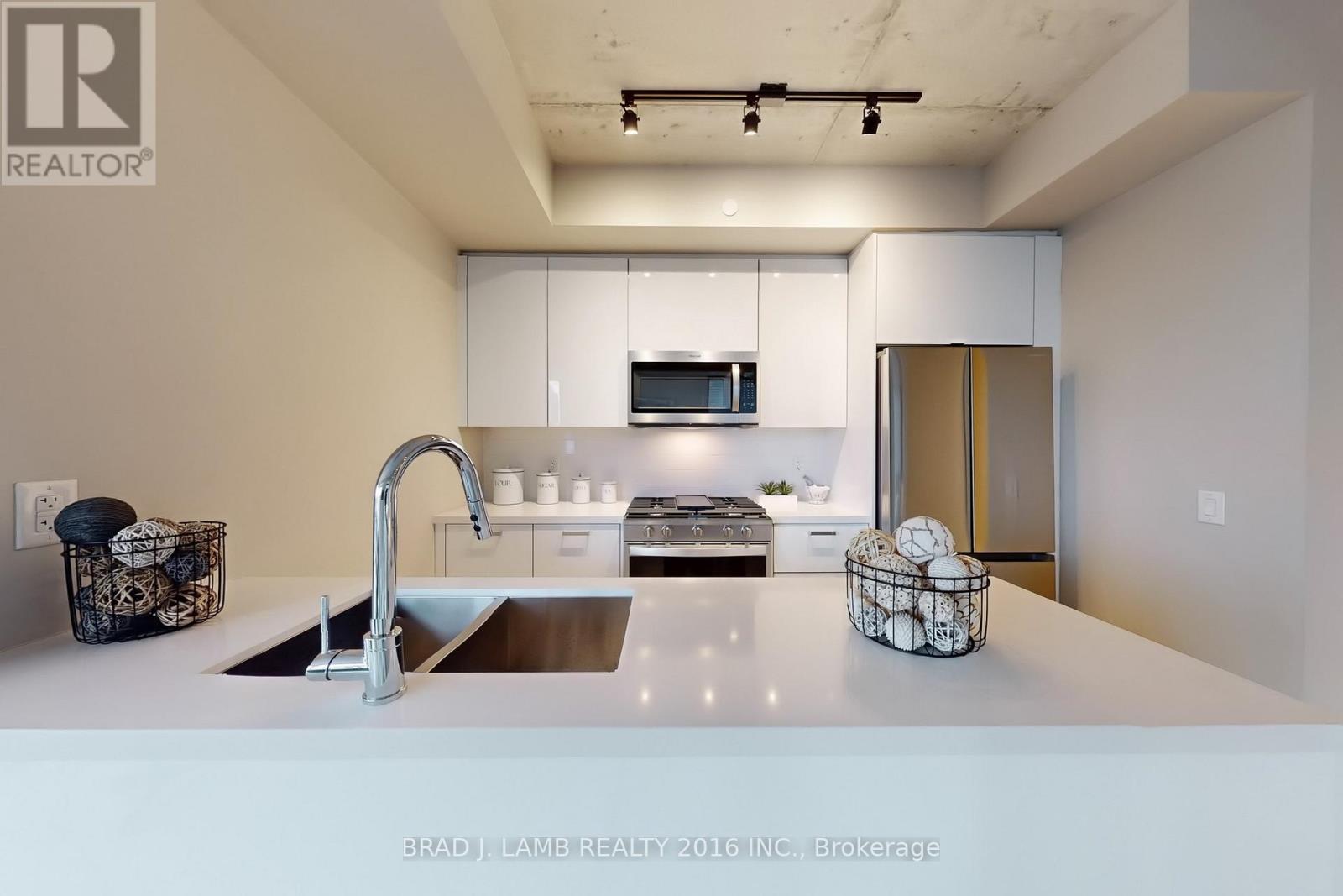 518 - 195 Mccaul Street, Toronto, Ontario  M5T 0E5 - Photo 8 - C12767556