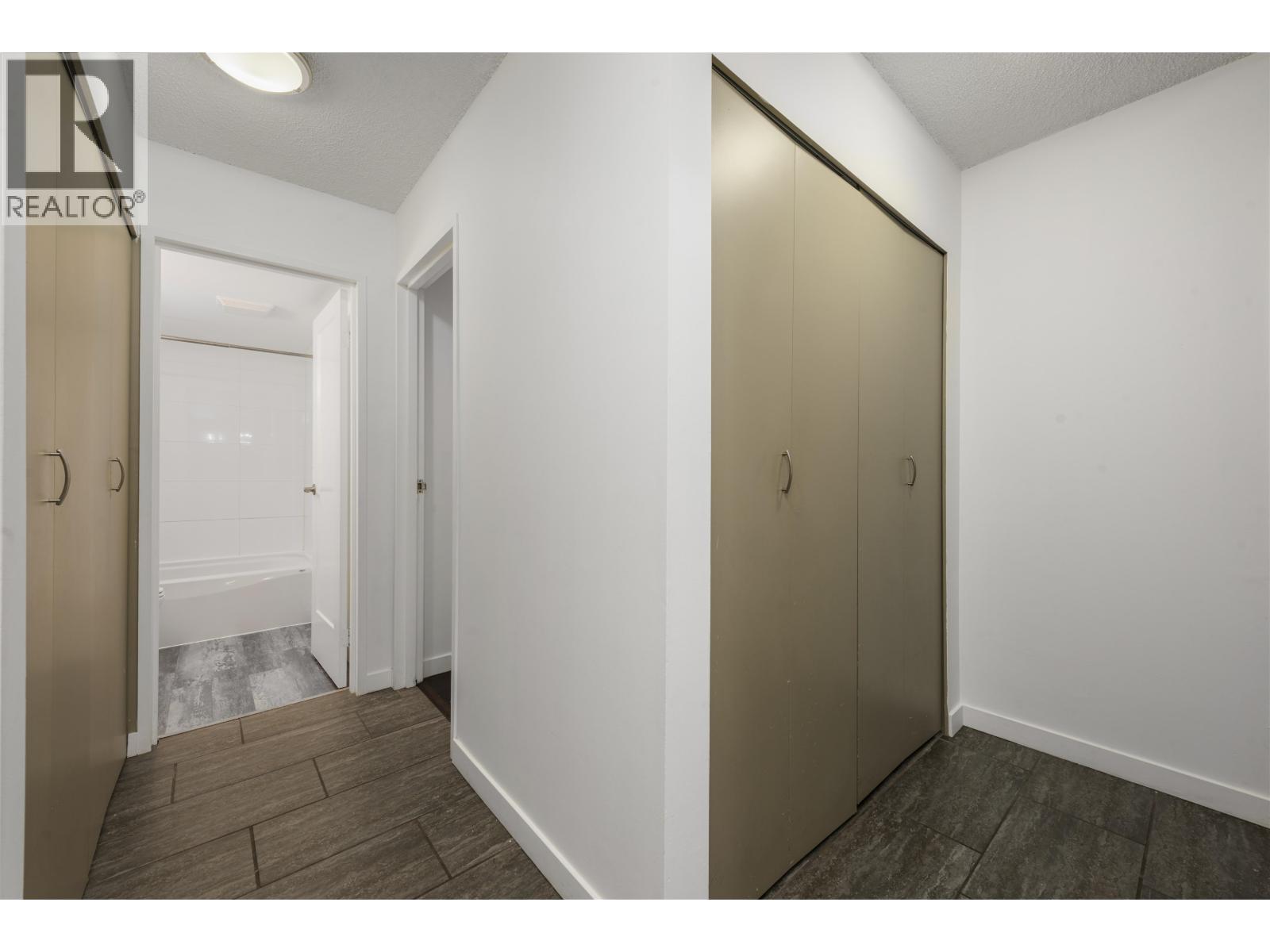 Listing Picture 15 of 25 : 222 8740 CITATION DRIVE, Richmond / 烈治文 - 魯藝地產 Yvonne Lu Group - MLS Medallion Club Member