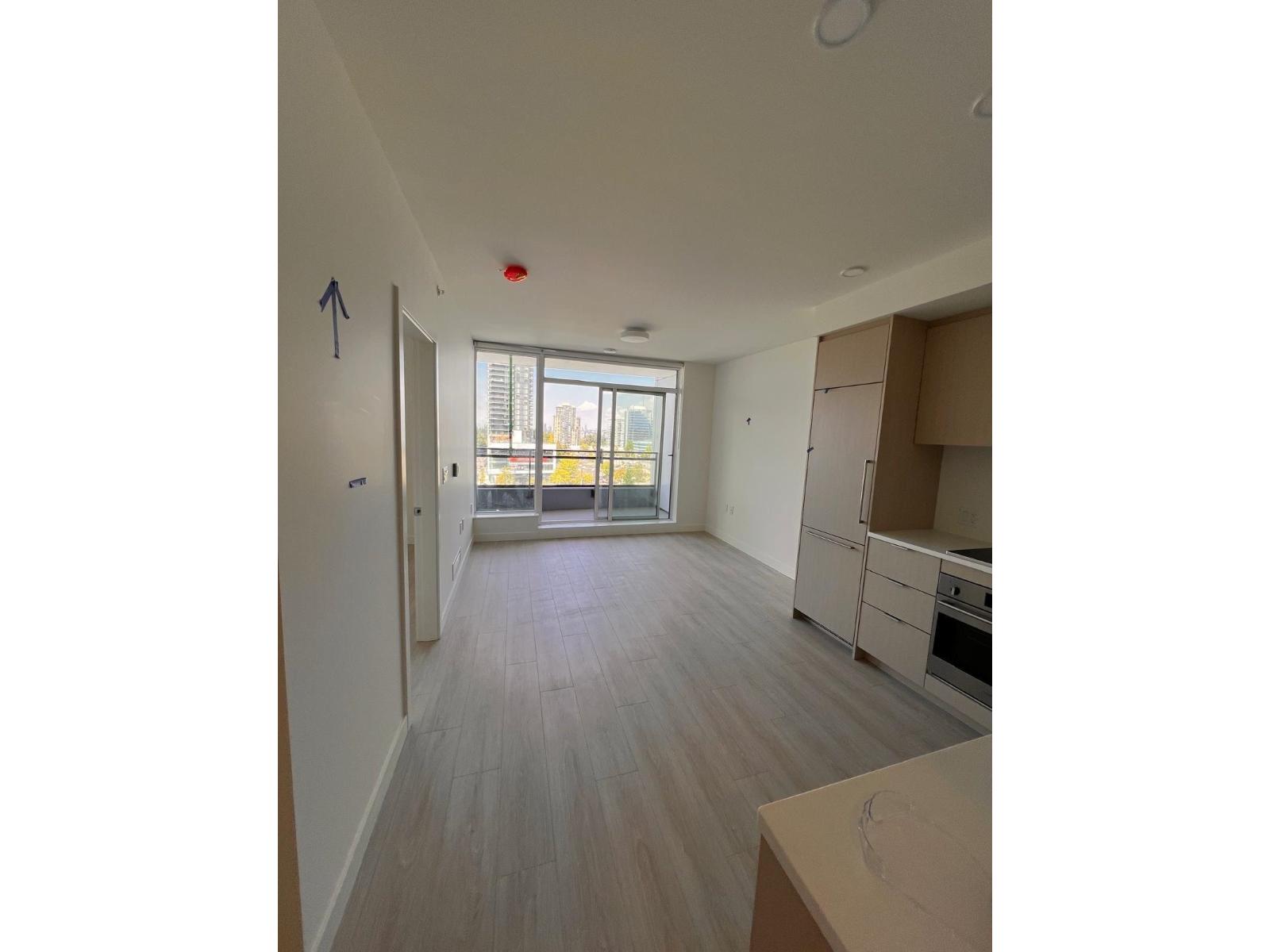 706 13675 107a Avenue, Surrey, British Columbia  V3T 2H2 - Photo 1 - R3086187