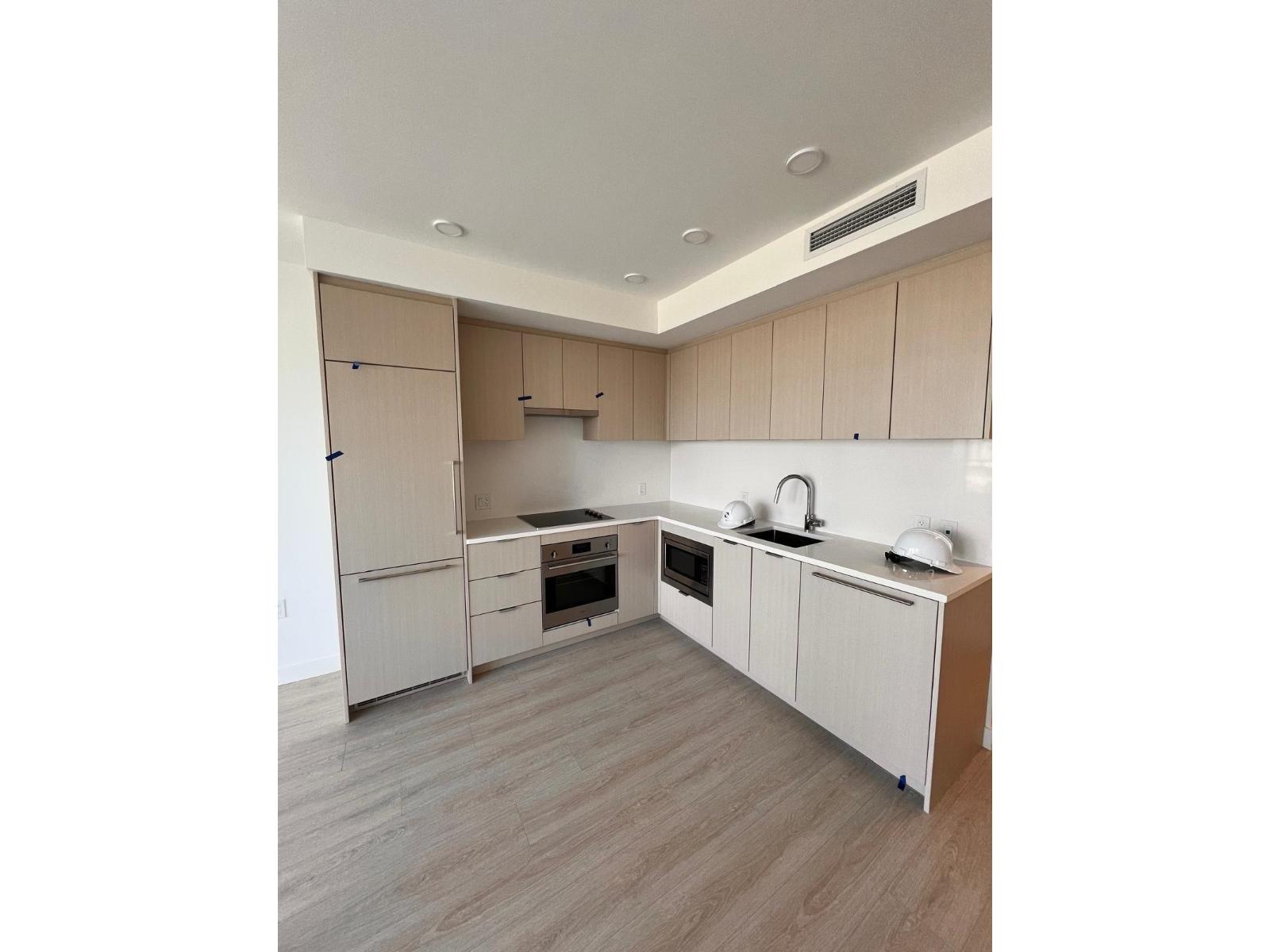 706 13675 107a Avenue, Surrey, British Columbia  V3T 2H2 - Photo 6 - R3086187