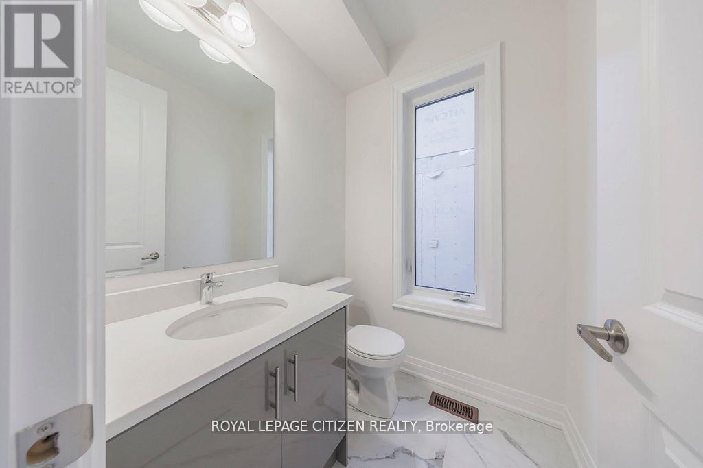 26 Wesley Brooks Street, Clarington, Ontario  L1B 0W4 - Photo 4 - E12767560